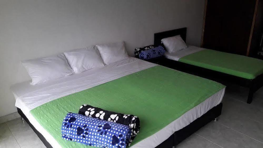 Hostal Deluxe Santander Manizales Exterior foto